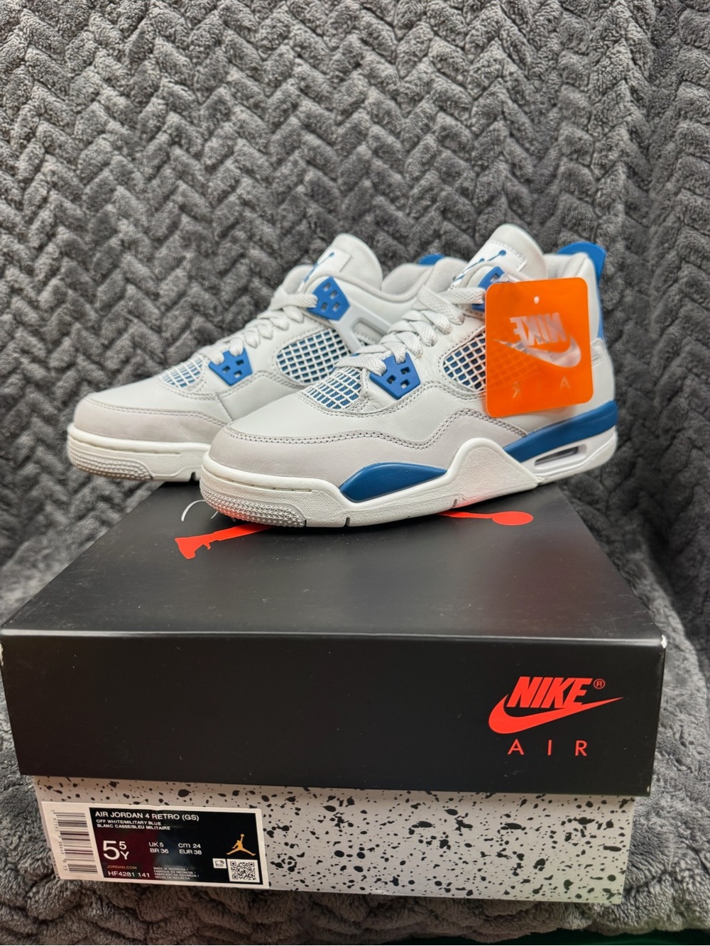 Jordan 4 retro military blue